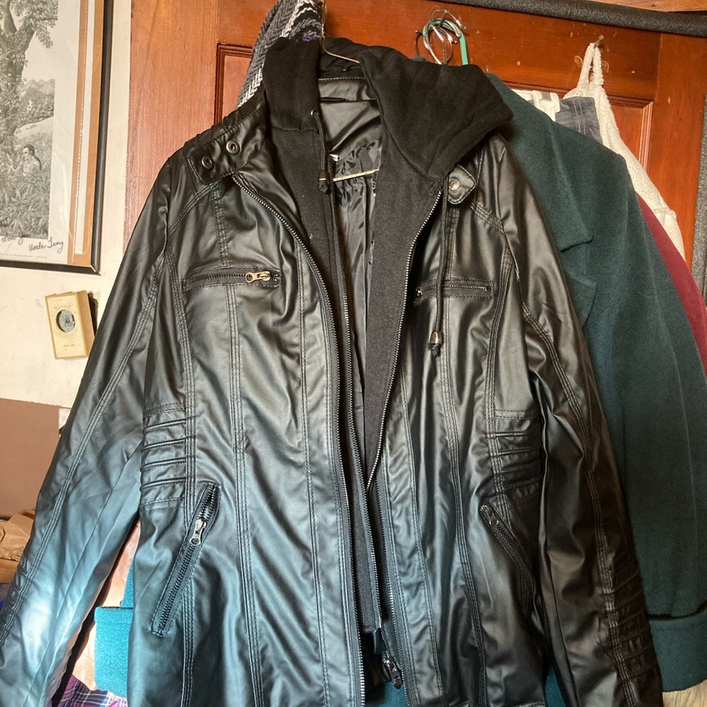 Black p- leather jacket